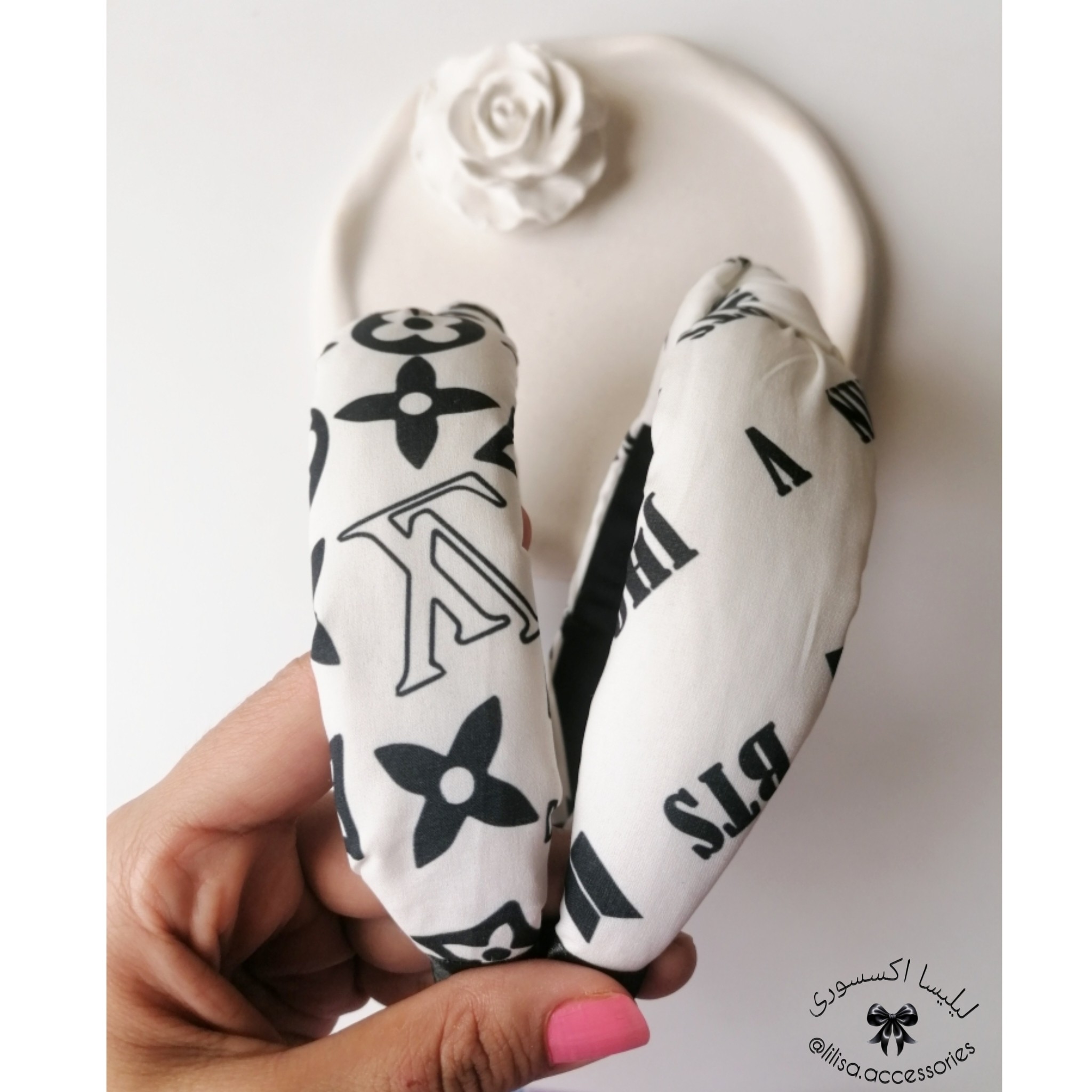 تل ابری اسپرت سفید مشکی